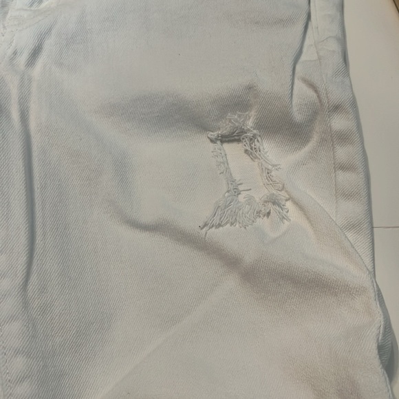 Gap White Boyfriend Fit Ripped Rolled Cuff Jeans Size 8/29 - Picture 7 of 13